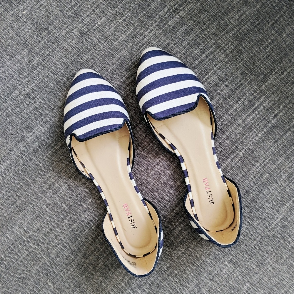 Justfab Skipper Navy/White D'Orsay Flats (EUC)
